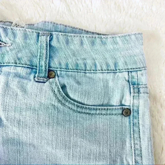 Altar’d State Frayed Distressed Denim Jean Shorts - Picture 5 of 11